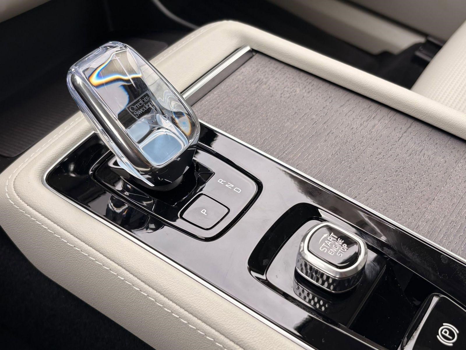 New 2026 Volvo XC90 B6 Ultra w/ Protection Package image 17