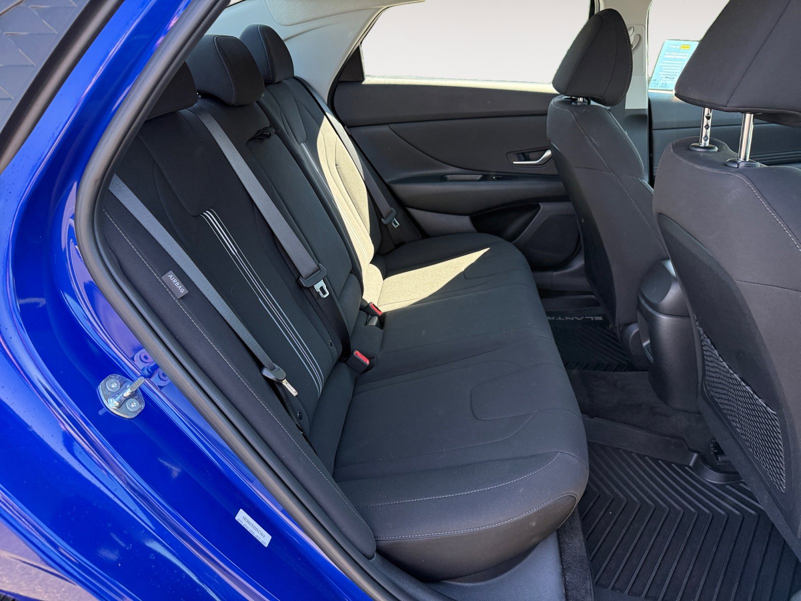 Certified 2025 Hyundai Elantra SEL image 18