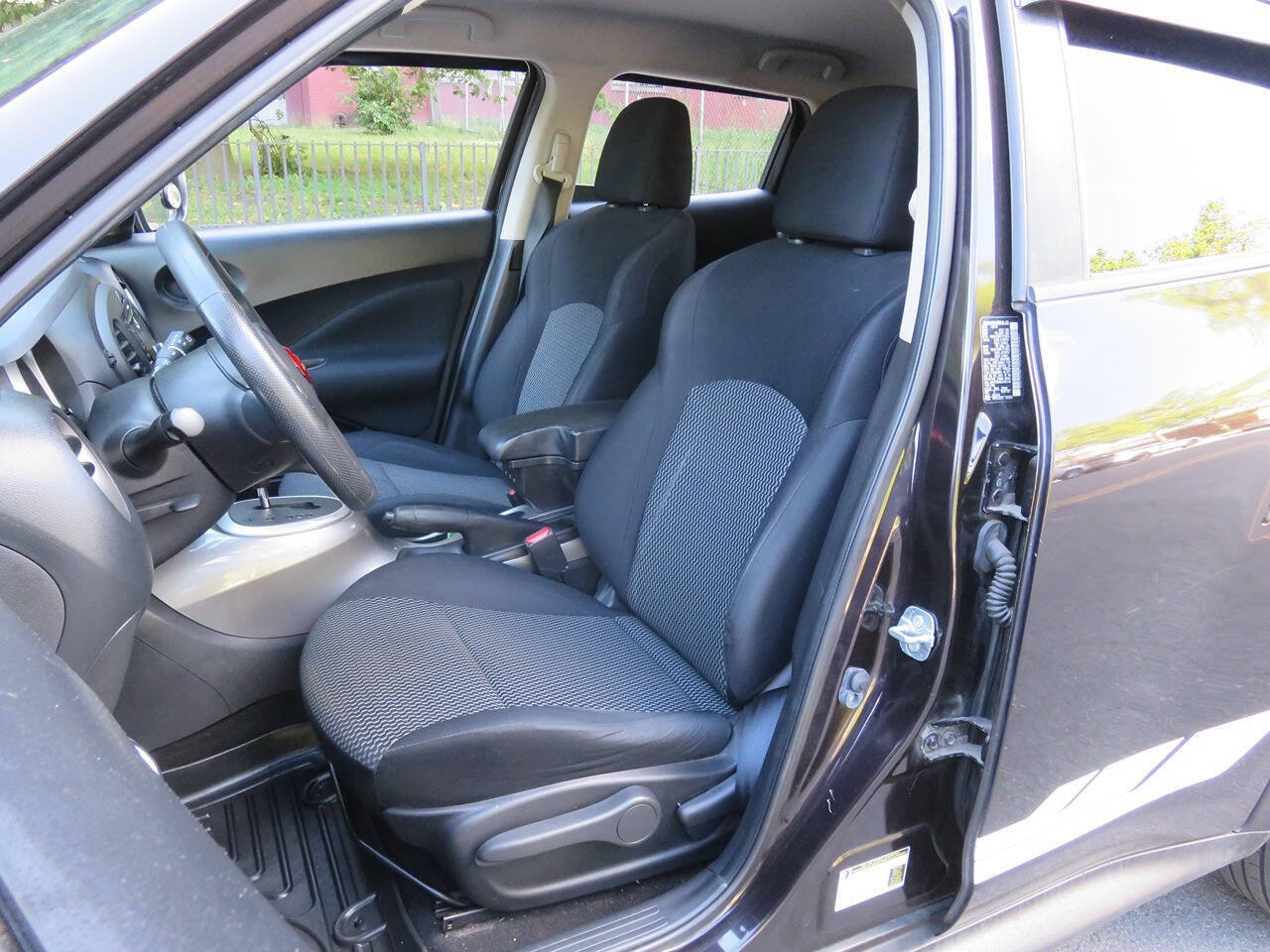 Used 2016 Nissan Juke S AWD/4WD image 10