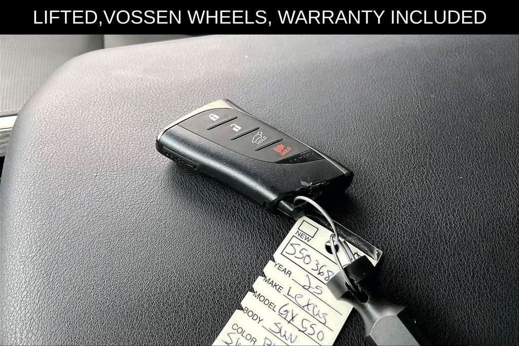 Used 2025 Lexus GX 550 w/ Accessory Package (2T) image 13