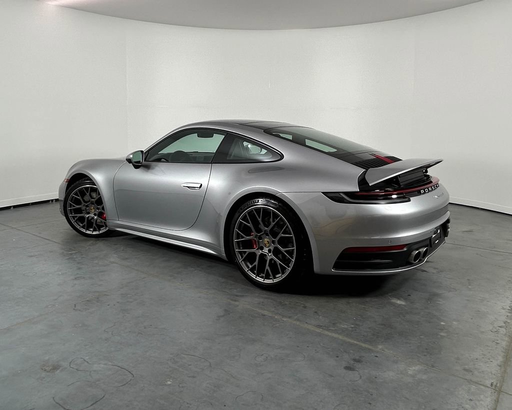 Used 2024 Porsche 911 Carrera S RWD image 3