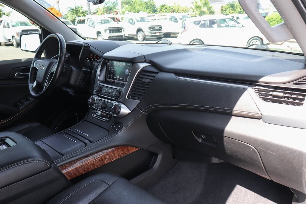 Used 2020 Chevrolet Suburban Premier RWD image 45