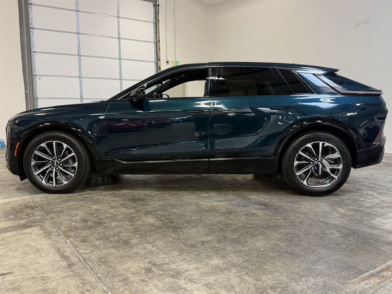 Used 2024 Cadillac Lyriq Sport AWD/4WD image 4