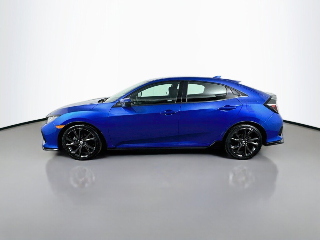 Used 2017 Honda Civic Sport image 2