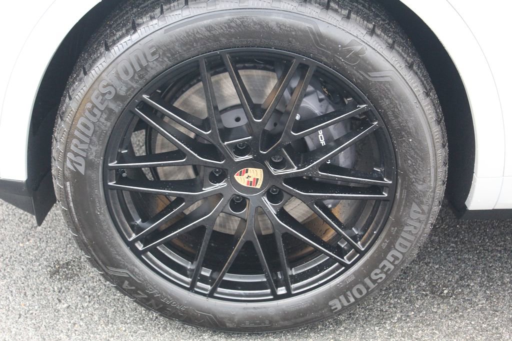 New 2026 Porsche Cayenne image 15