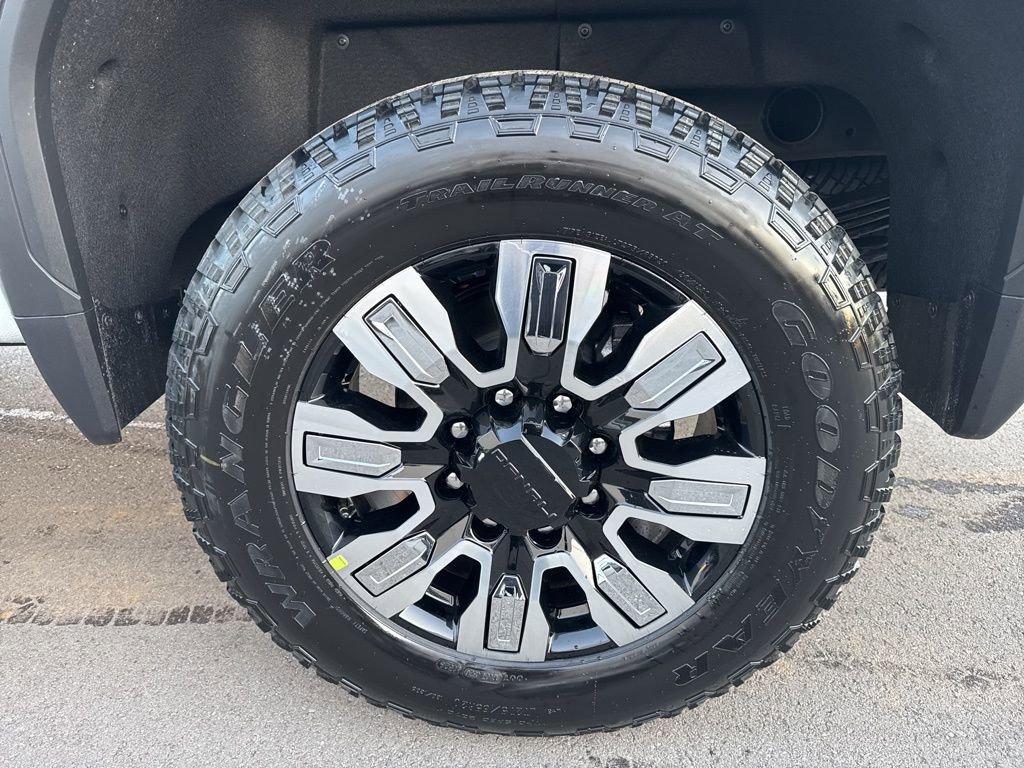 New 2026 GMC Sierra 2500 Denali w/ Denali Reserve Package image 35