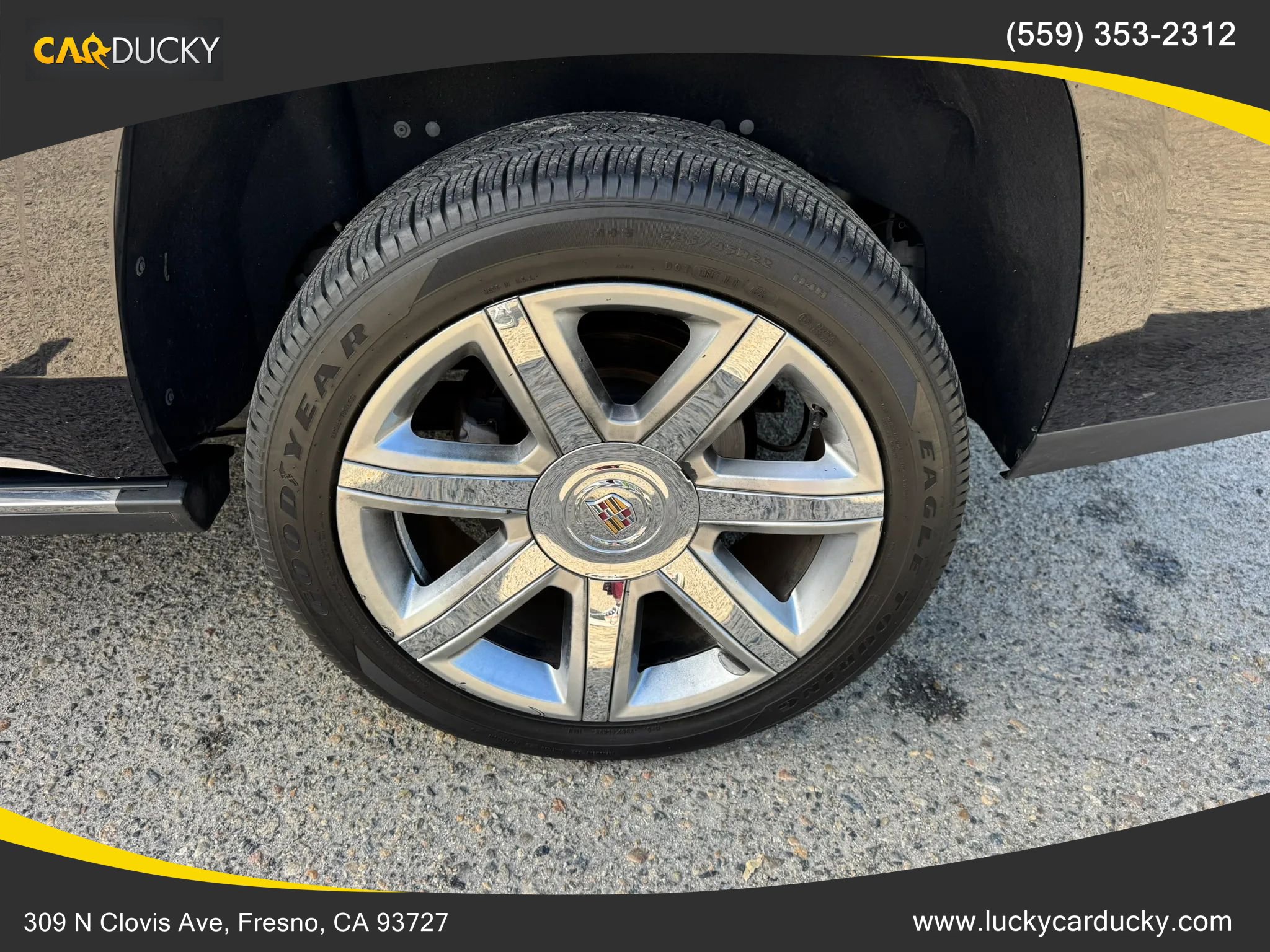 Used 2015 Cadillac Escalade Premium image 32