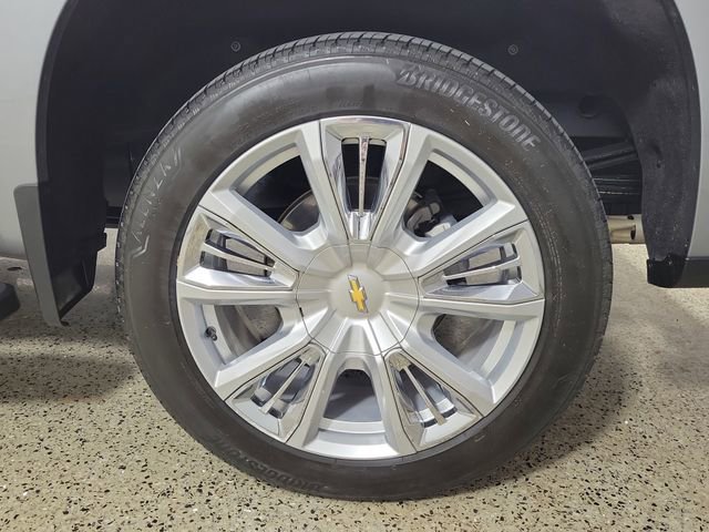 Used 2023 Chevrolet Silverado 1500 High Country w/ High Country Premium Package image 8