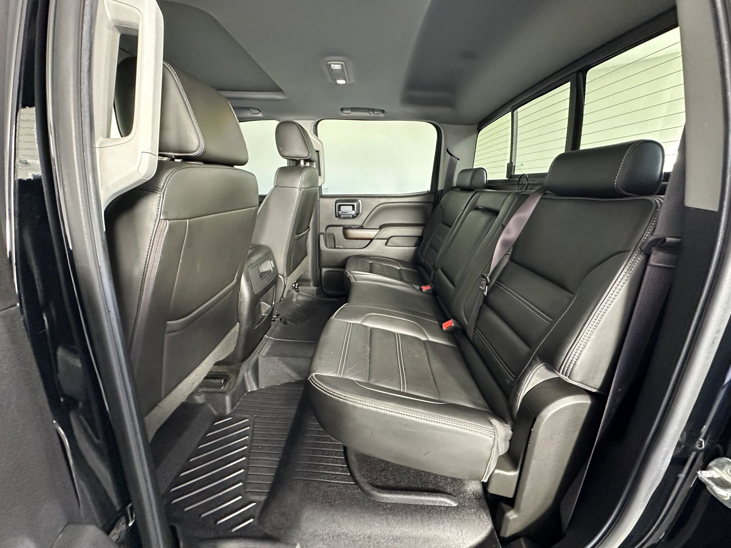 Used 2017 GMC Sierra 3500 Denali image 27