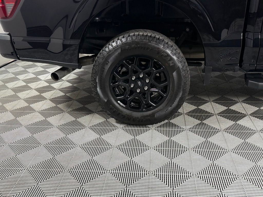 Used 2025 Ford F150 Lariat image 7