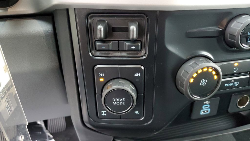 New 2026 Ford F250 4x4 Crew Cab Super Duty image 25