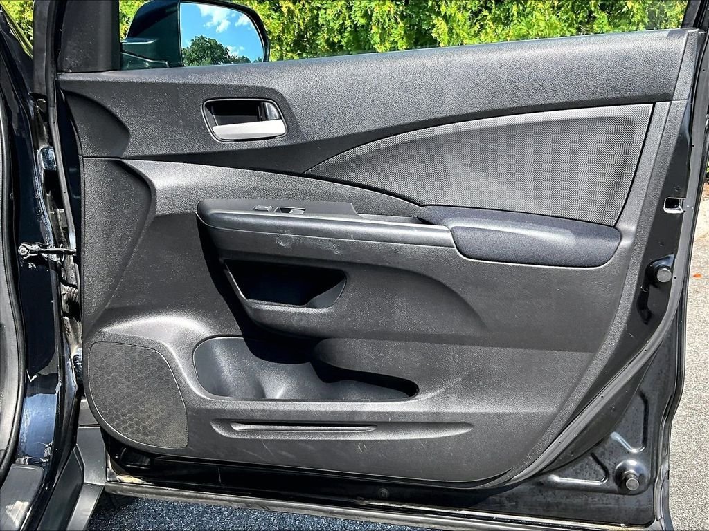 Used 2015 Honda CR-V LX image 12