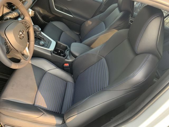 Used 2023 Toyota RAV4 XSE AWD/4WD image 18
