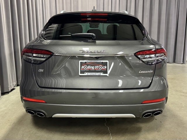 Used 2021 Maserati Levante GranLusso image 6
