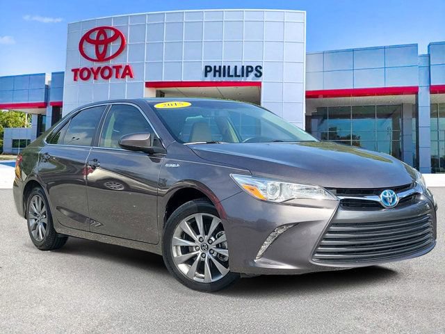 Used 2015 Toyota Camry XLE image 1