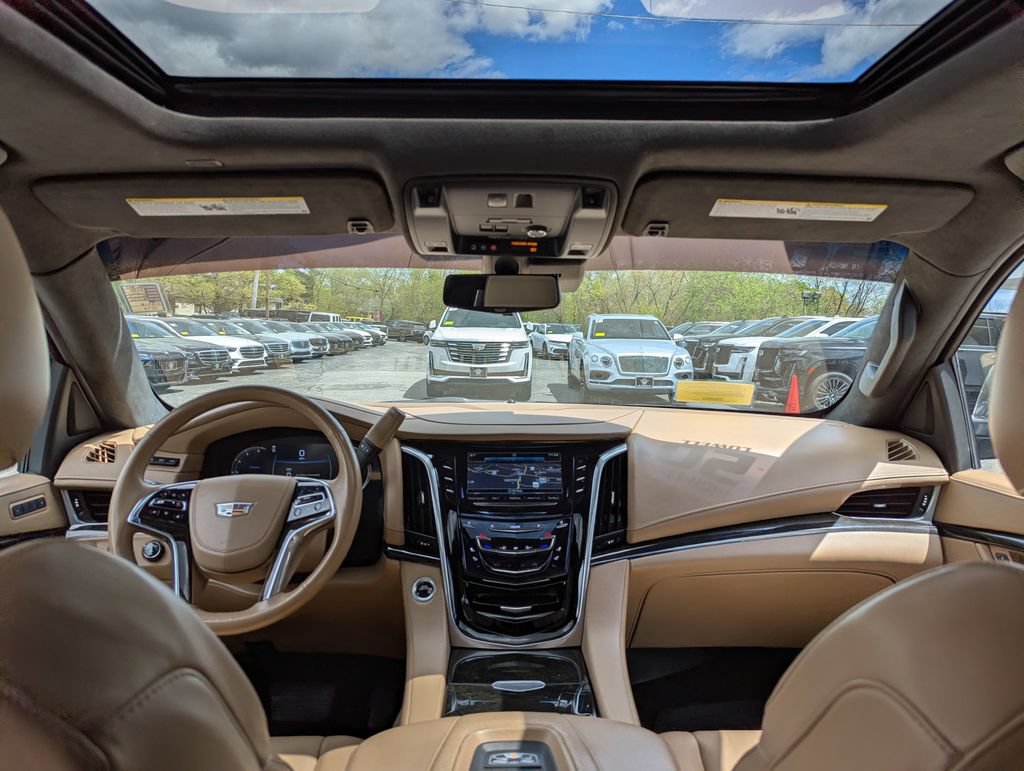 Used 2020 Cadillac Escalade Platinum AWD/4WD image 47