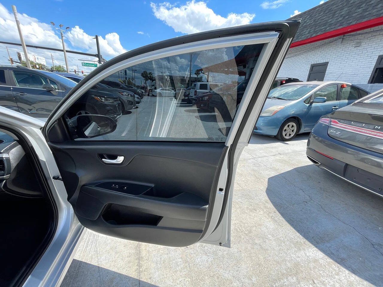 Used 2019 Kia Rio S FWD image 15