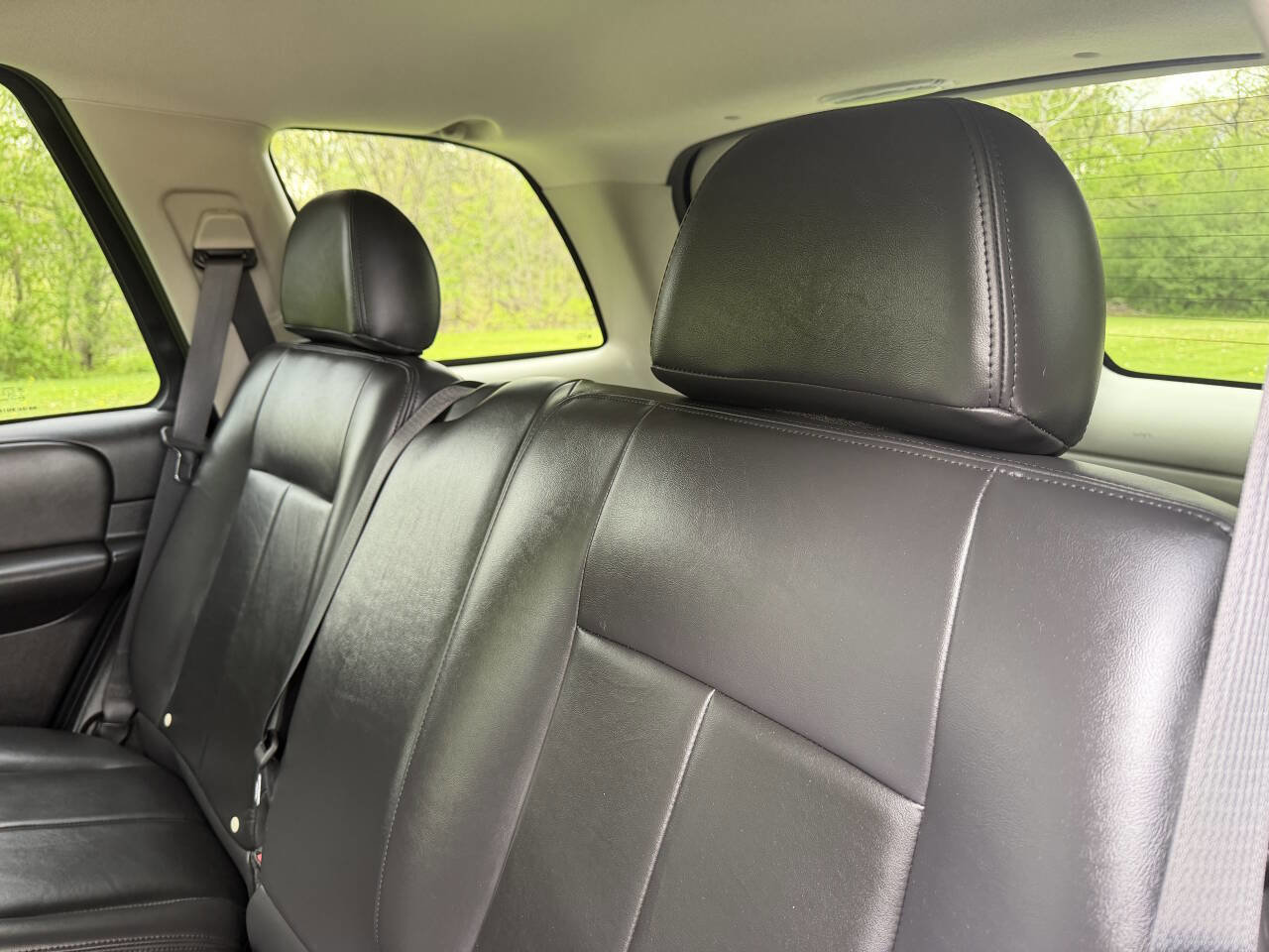Used 2008 Chevrolet TrailBlazer LT w/ Sun And Sound Package AWD/4WD image 12