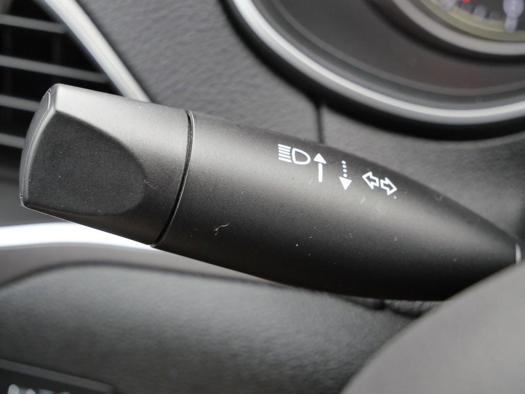 Used 2021 Jeep Cherokee Latitude Lux image 48