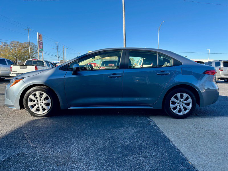 Used 2022 Toyota Corolla LE image 5
