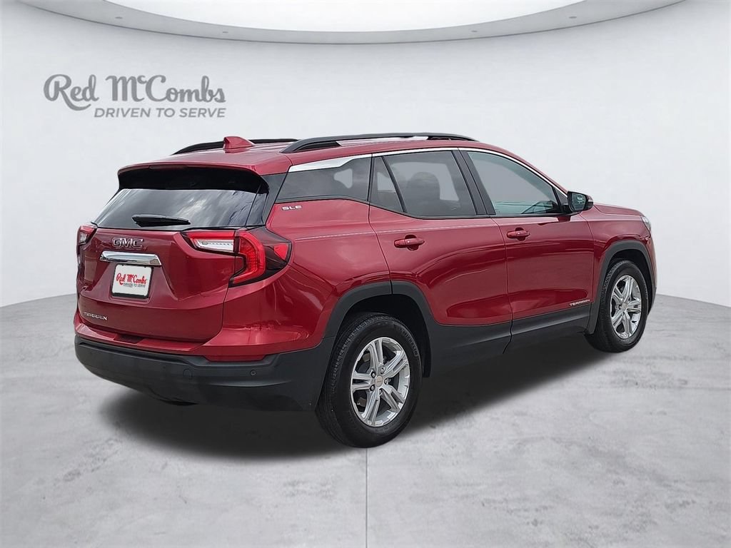 Used 2023 GMC Terrain SLE w/ Driver Convenience Package FWD image 7