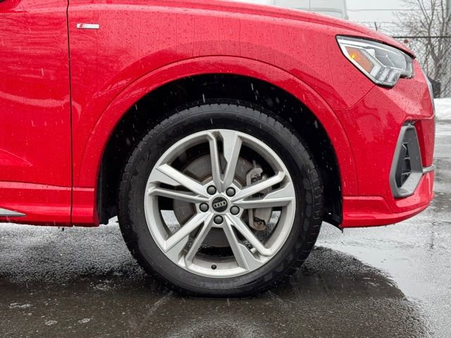 Used 2023 Audi Q3 2.0T Premium Plus w/ Premium Plus Package image 9