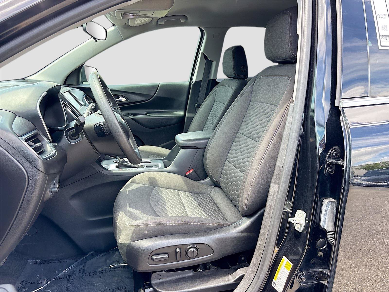 Used 2020 Chevrolet Equinox LT AWD/4WD image 19