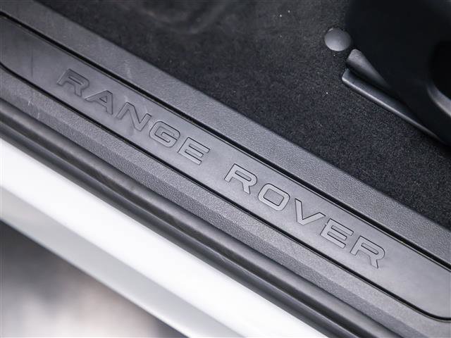 Used 2024 Land Rover Range Rover Evoque S AWD/4WD image 27