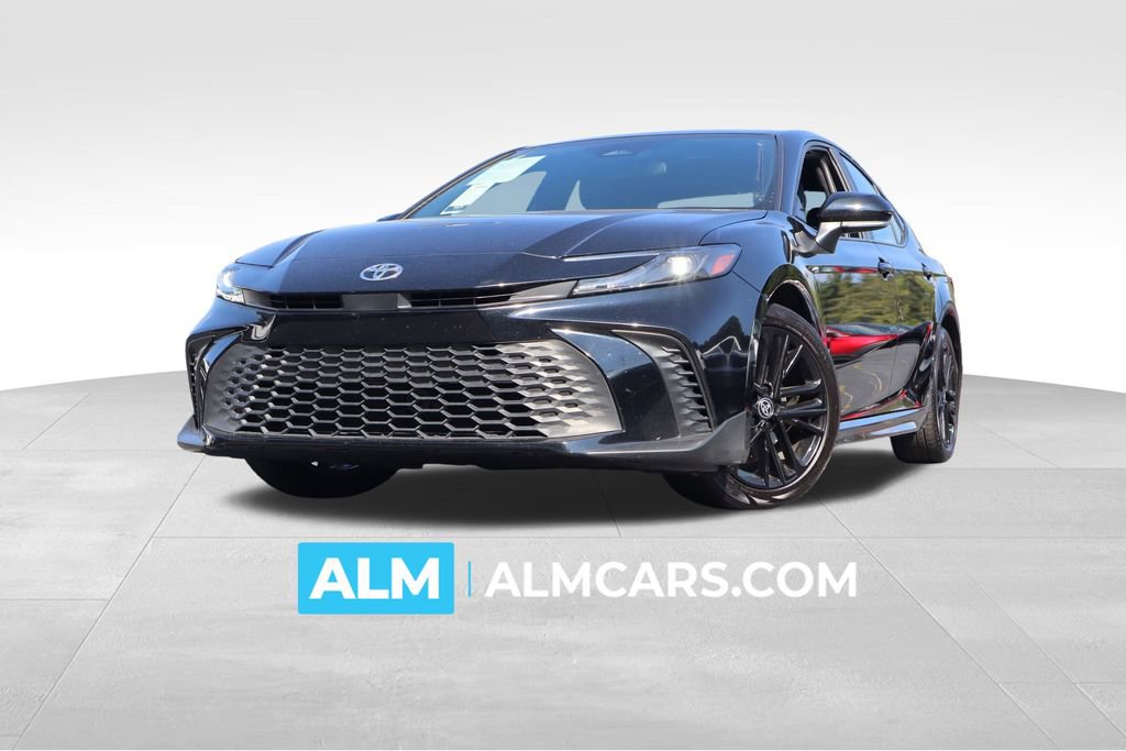 Used 2025 Toyota Camry SE video 1