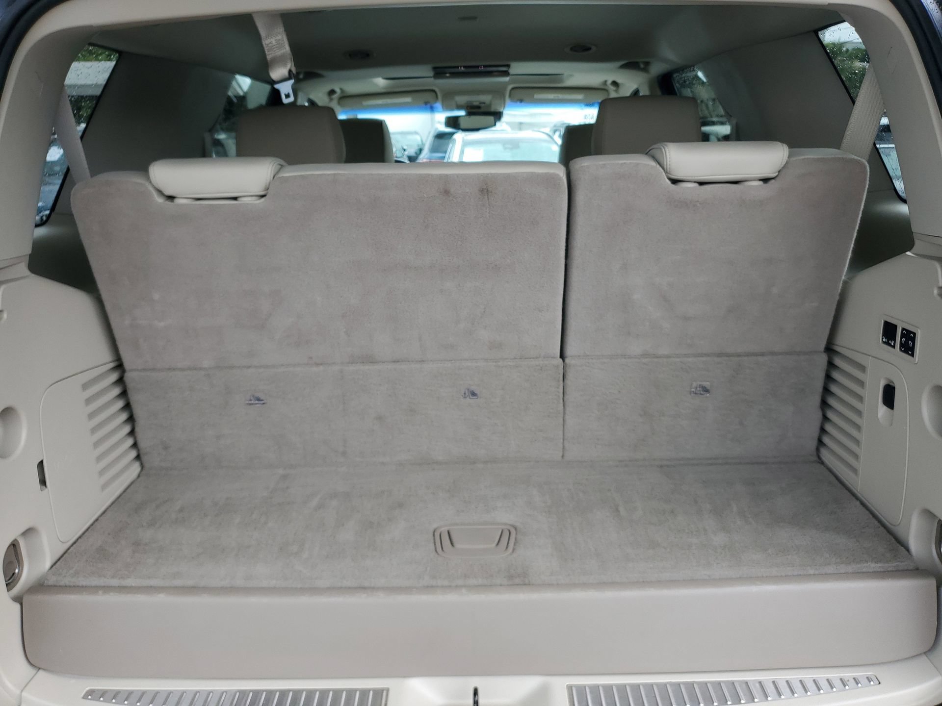 Used 2020 GMC Yukon Denali w/ Denali Premium Package RWD image 8