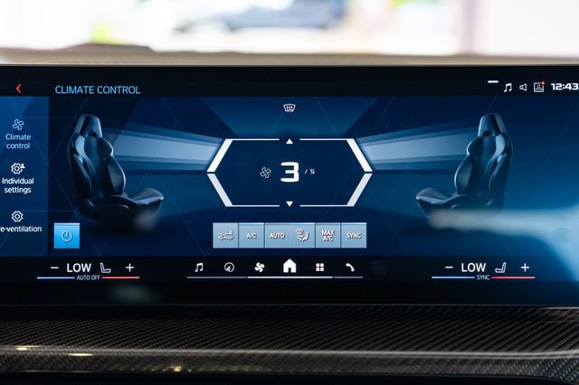 Used 2025 BMW M2 w/ Lighting Package RWD image 12