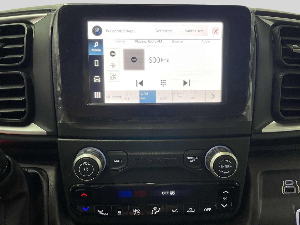 New 2025 RAM ProMaster 3500 w/ Quick Order Package 22G SLT image 13