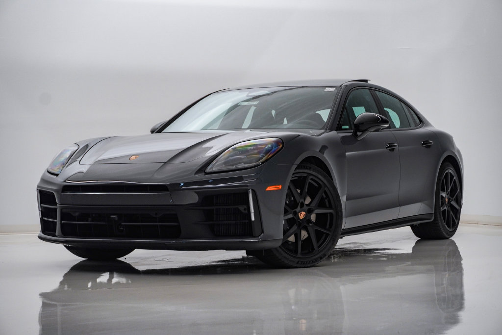 New 2026 Porsche Panamera 4