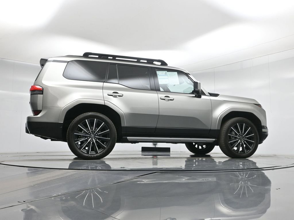 Used 2025 Lexus GX 550 w/ Accessory Package (2T) image 52
