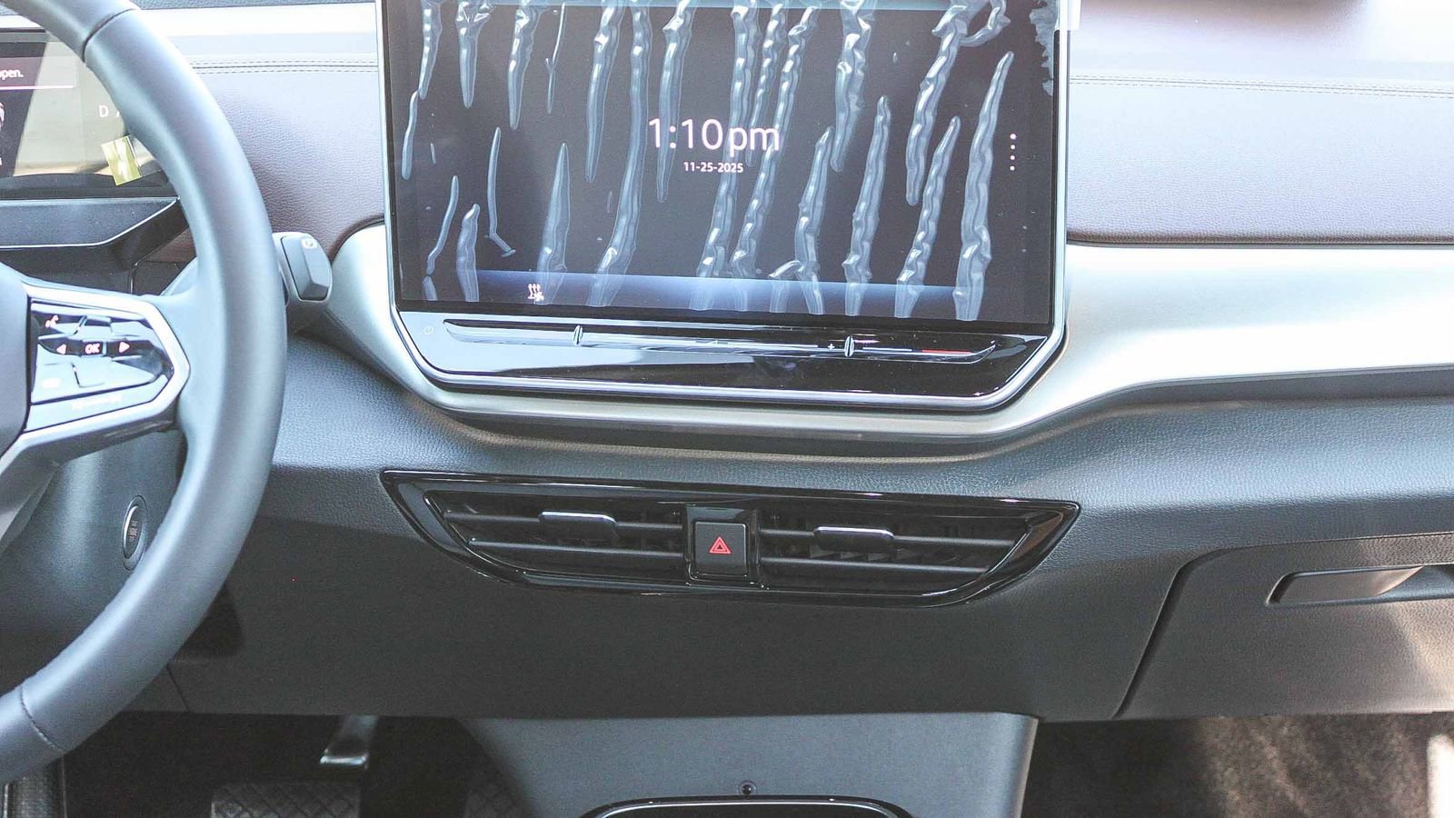 New 2025 Volkswagen ID.4 Pro RWD image 14