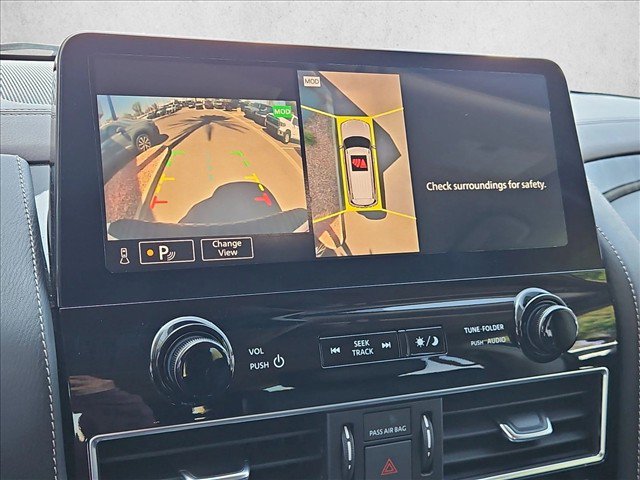 Used 2021 Nissan Armada Platinum w/ Captain's Chairs Package RWD image 19