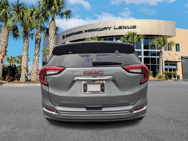 Used 2024 GMC Terrain Denali w/ Denali Premium Package AWD/4WD image 6