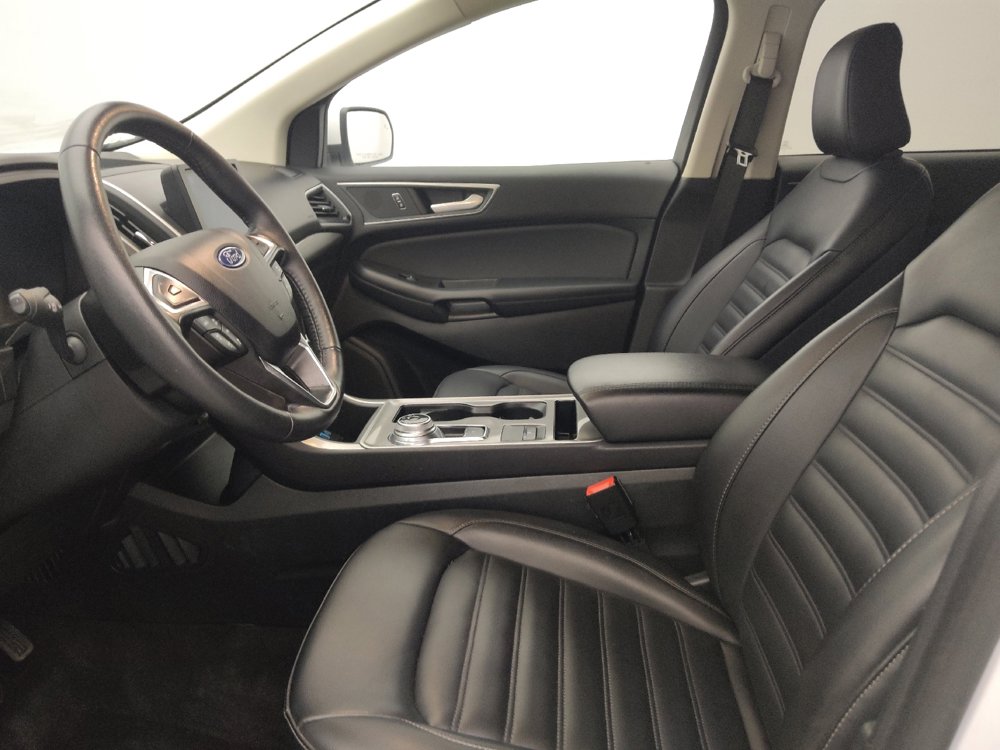 Used 2024 Ford Edge SEL image 17