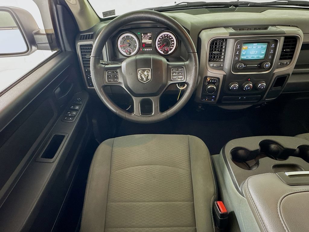 Used 2017 RAM 1500 Express w/ Express Value Package AWD/4WD image 19