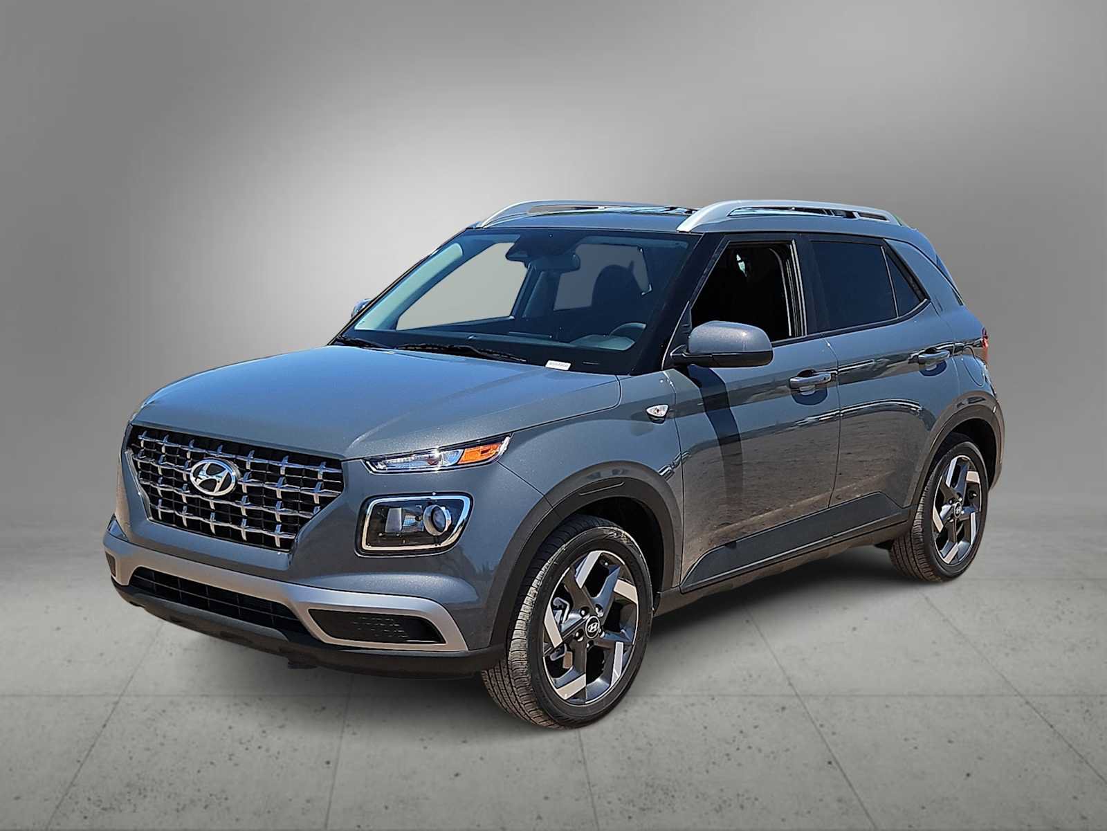 Certified 2026 Hyundai Venue SEL FWD image 4