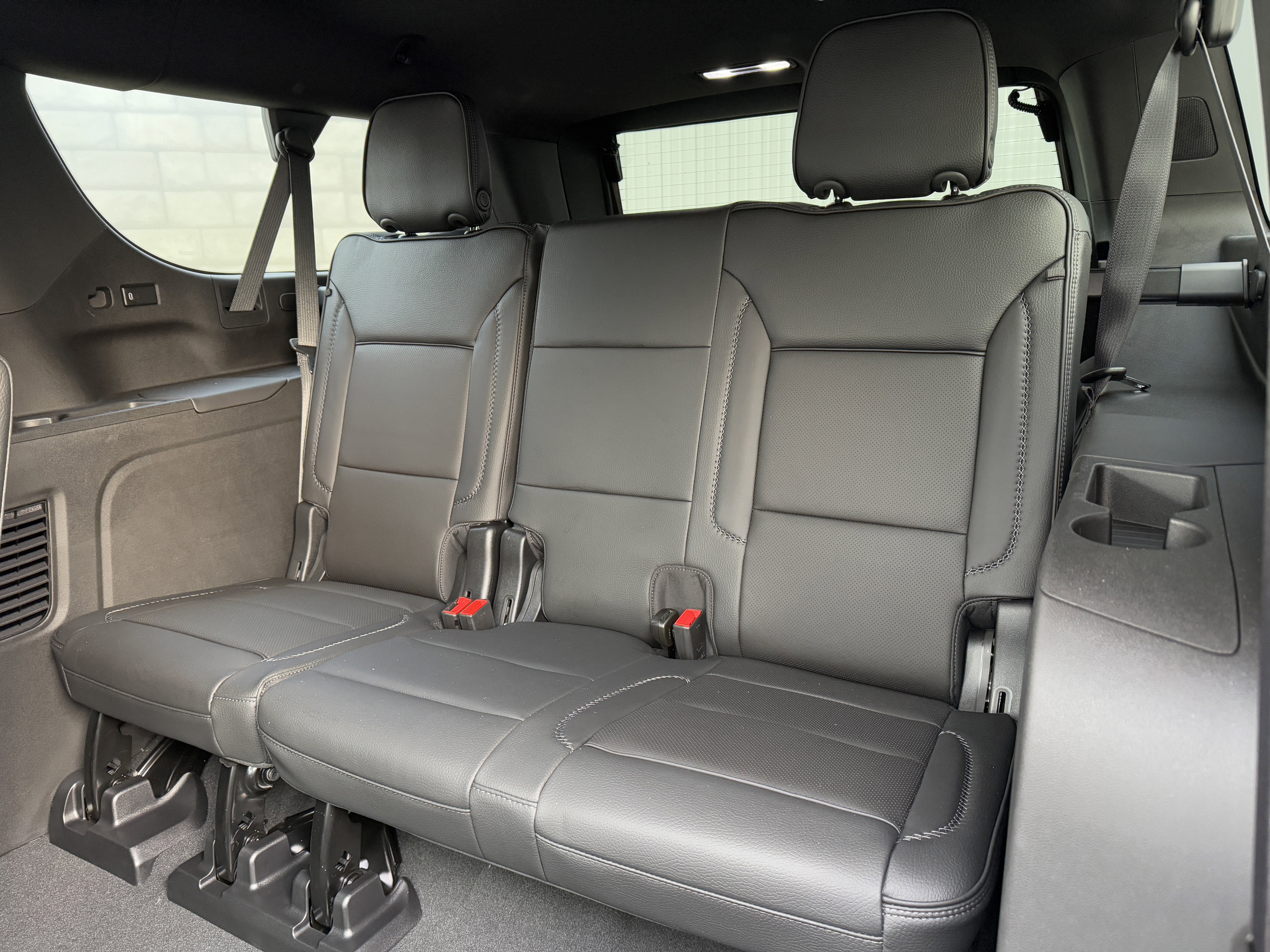 Used 2023 GMC Yukon XL Denali image 33