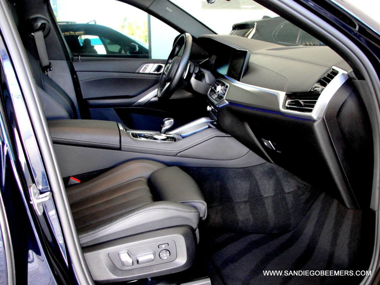 Used 2021 BMW X6 xDrive40i w/ M Sport Package AWD/4WD image 25