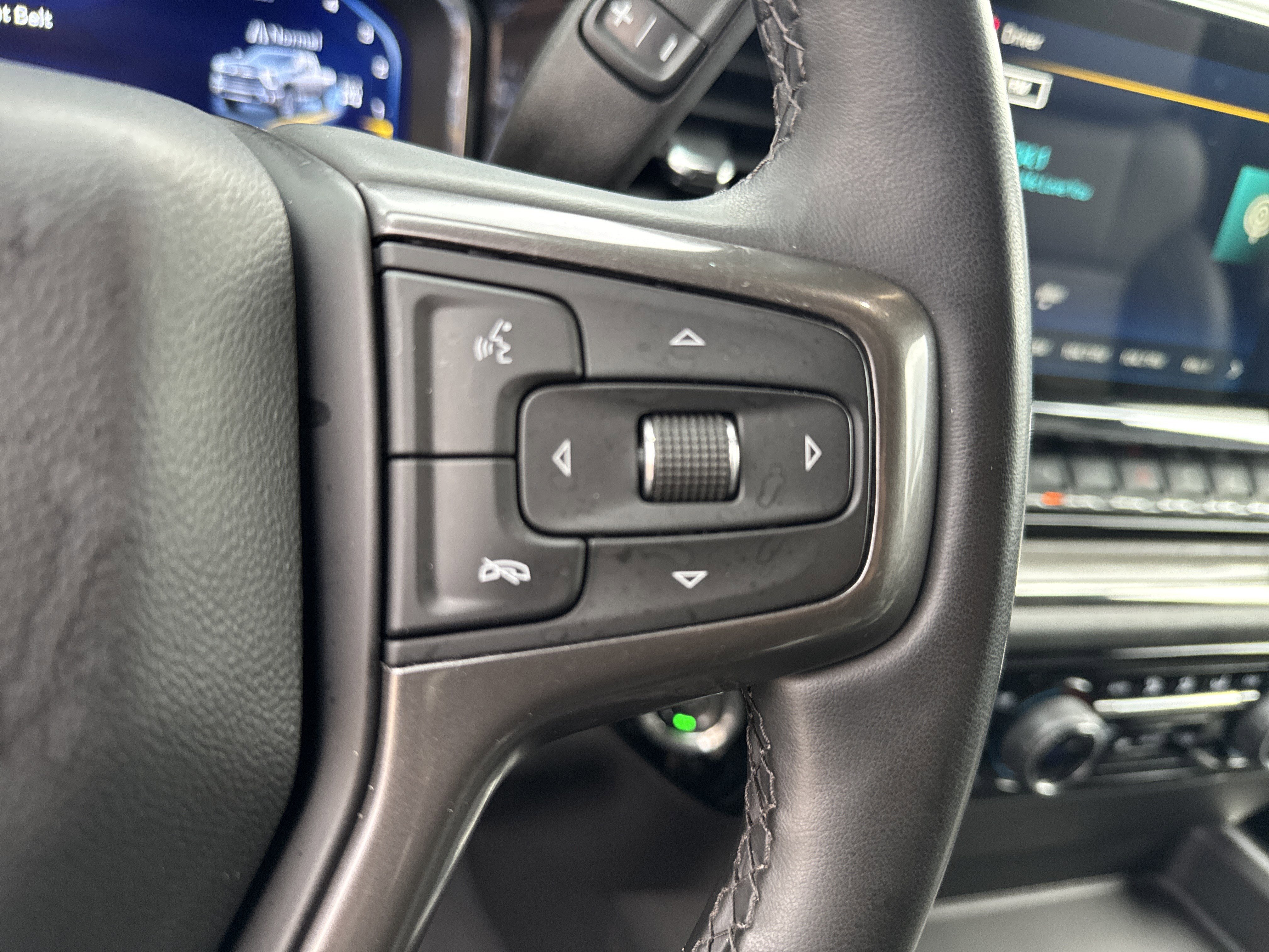 Used 2024 Chevrolet Silverado 2500 ZR2 w/ Technology Package image 20