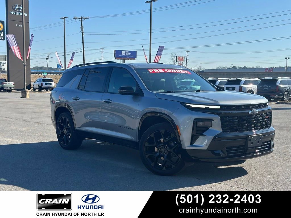 Used 2025 Chevrolet Traverse RS w/ LPO, Floor Liner Package image 1