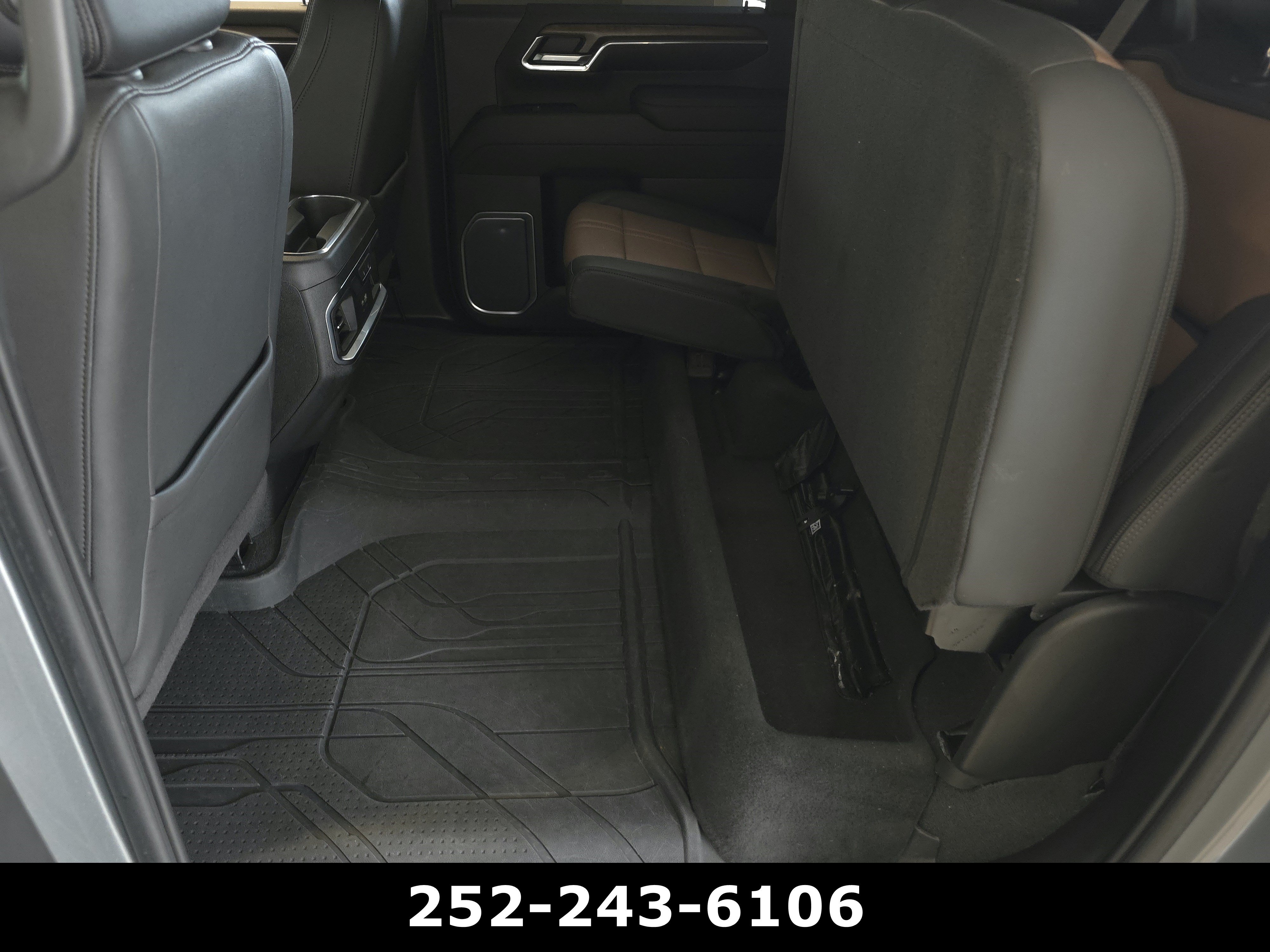 Used 2024 Chevrolet Silverado 2500 High Country w/ Technology Package AWD/4WD image 27