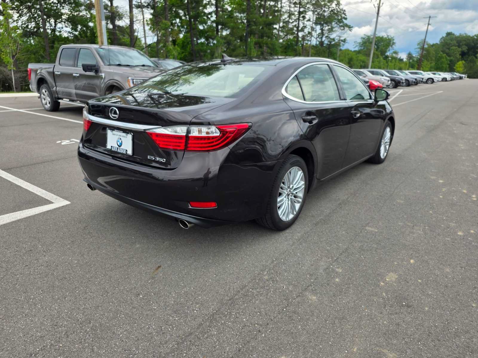 Used 2014 Lexus ES 350 w/ Luxury Package FWD image 5