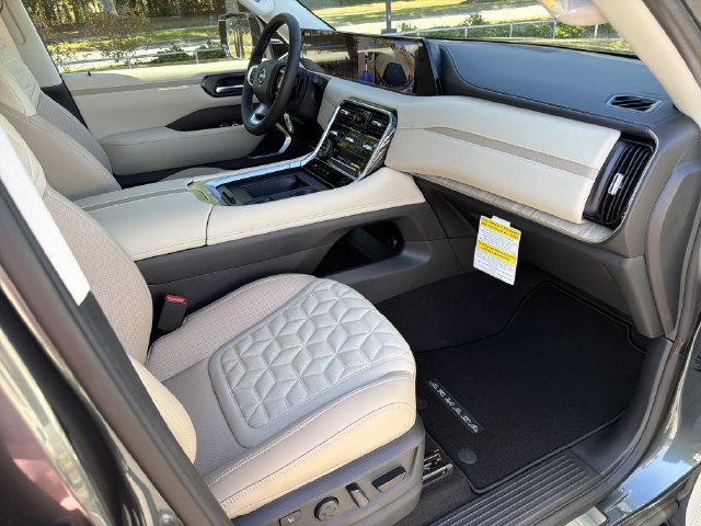 New 2026 Nissan Armada Platinum AWD/4WD image 15