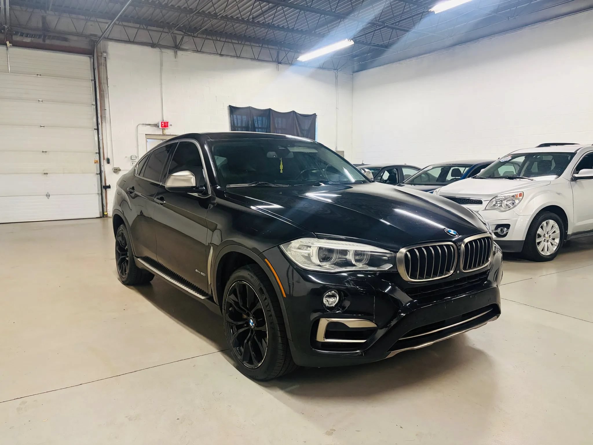 Used 2016 BMW X6 xDrive50i AWD/4WD image 4