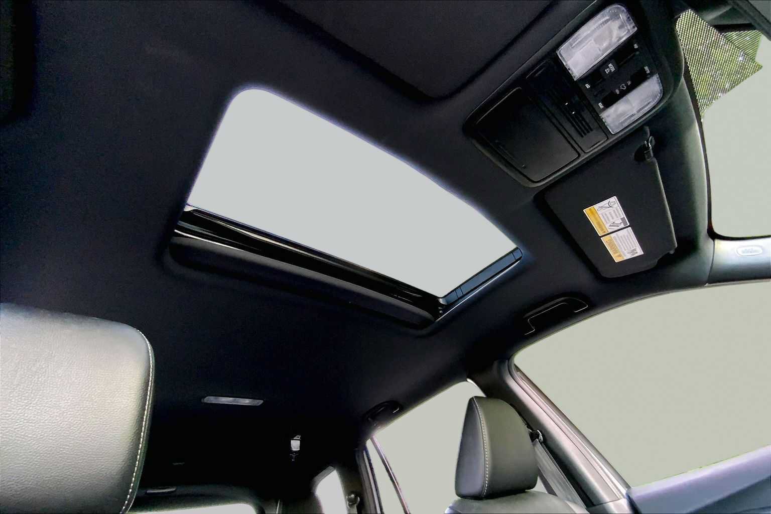 Used 2023 Honda Passport EX-L image 14