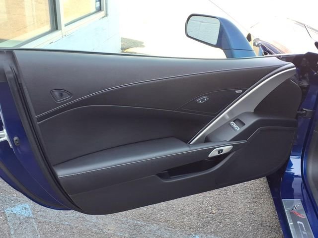 Used 2017 Chevrolet Corvette Stingray Coupe w/ 1LT image 10